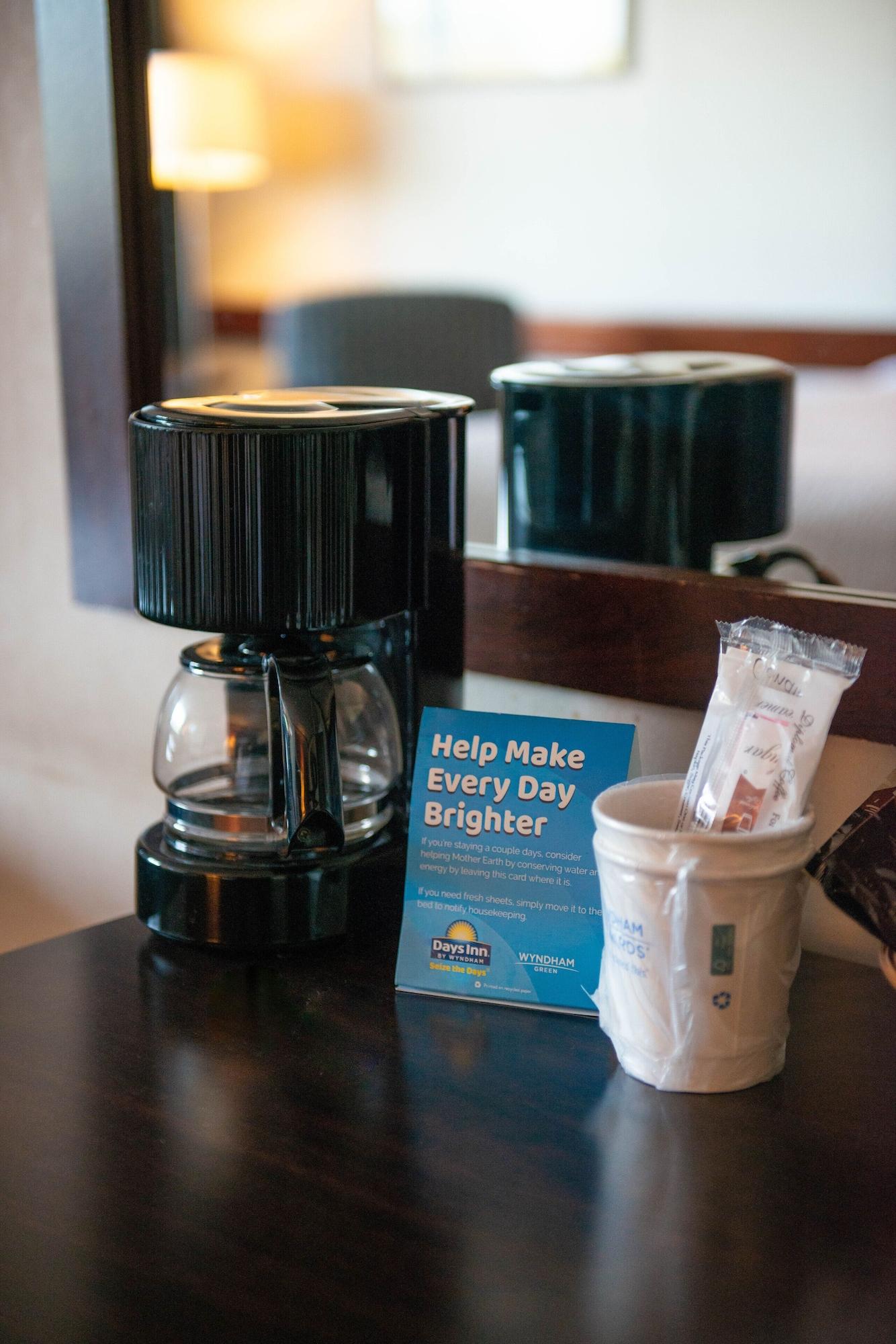 Days Inn By Wyndham Waynesboro Eksteriør billede