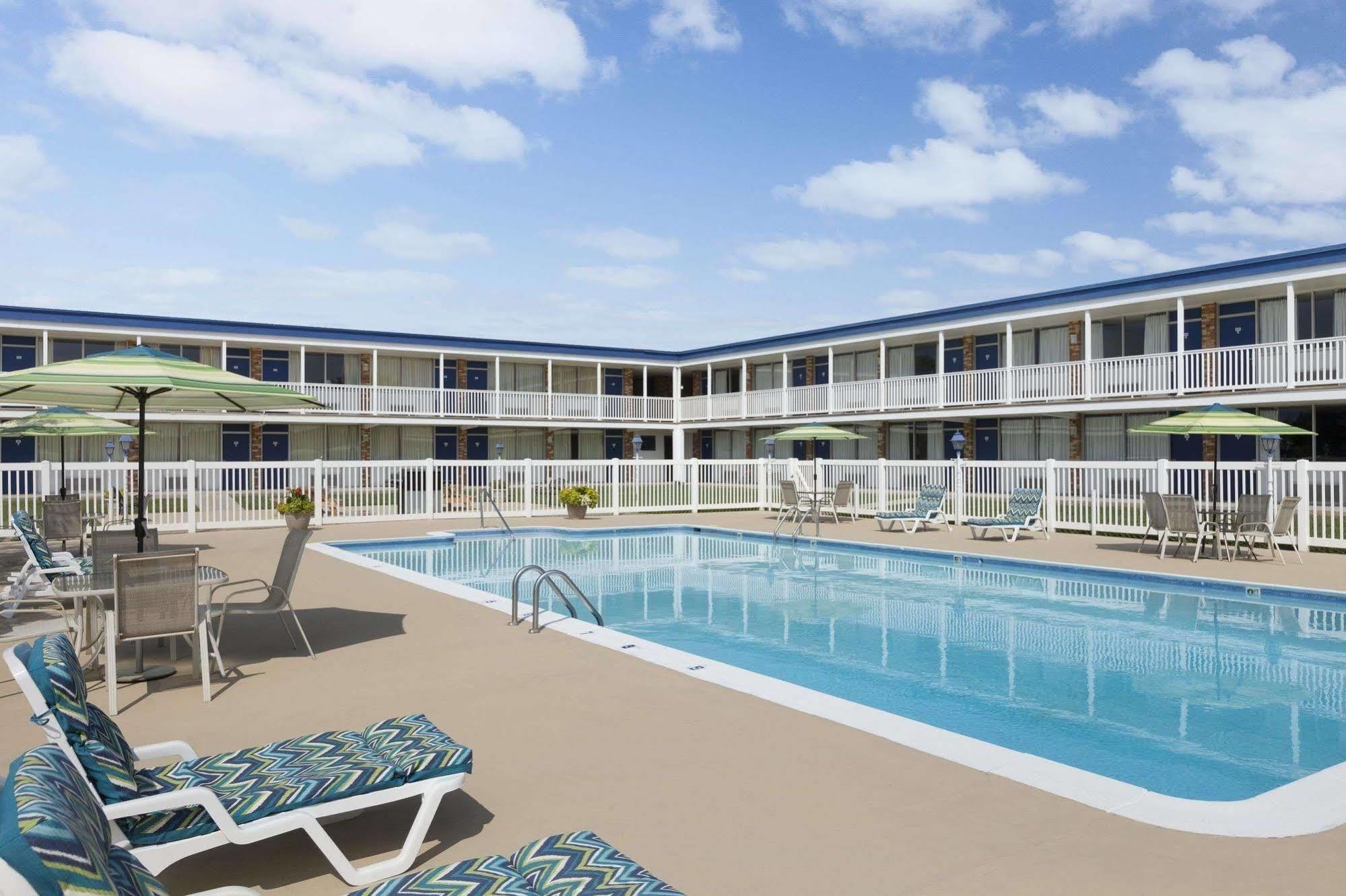 Days Inn By Wyndham Waynesboro Eksteriør billede